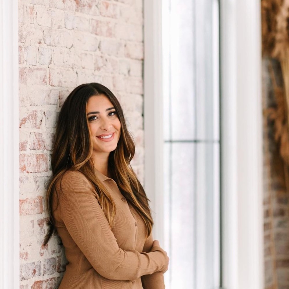 Meet your Posher, Nicole
